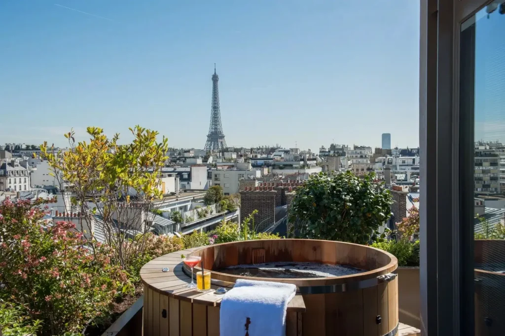 Brach-Paris_01_Brach_Suite_Henri_1_GuillaumedeLaubier_hotel_luxe_paris.jpg